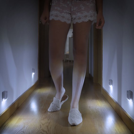 InnovaGoods Lumtoo LED Lamp met Bewegingssensor – 2 Stuks – Automatische Draadloze Verlichting – Voor Binnen en Buiten – Grijs - Afbeelding 2
