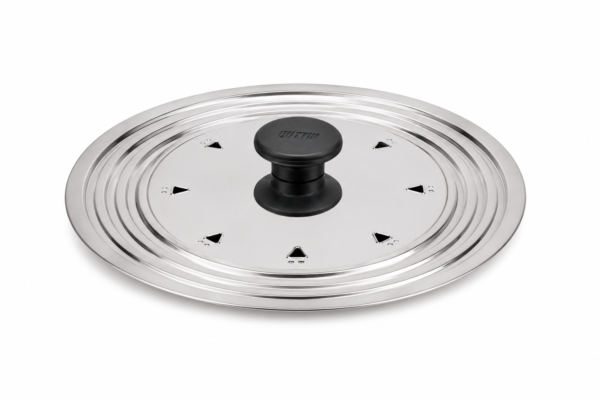 Quttin RVS spatdeksel 24 cm schuin gefotografeerd met verpakking op witte achtergrond