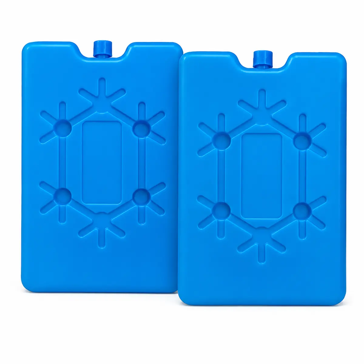 Set van 2 blauwe extra platte koelelementen op witte achtergrond