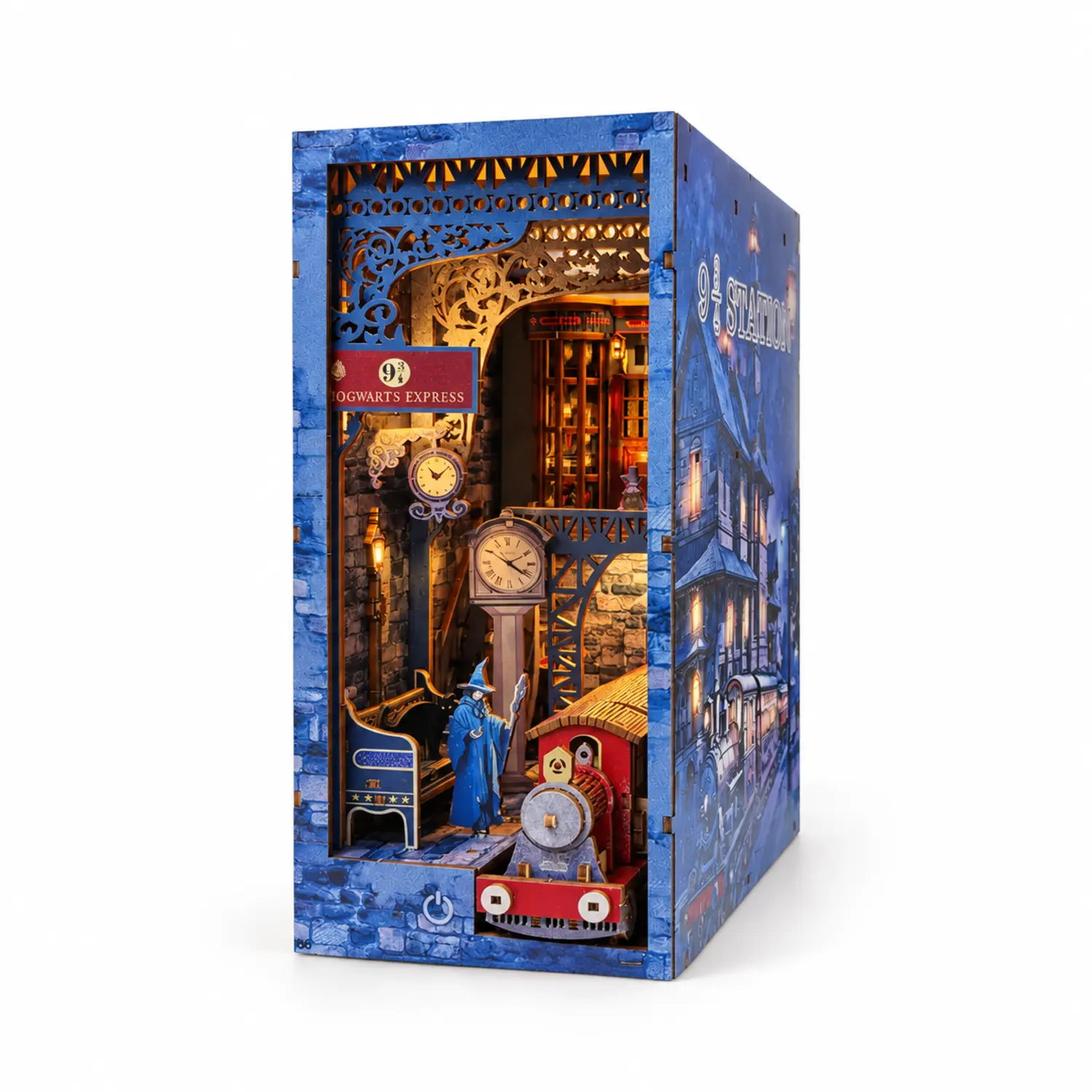 THAR Magic Train Station book nook in zijaanzicht met blauwe stenen buitenkant